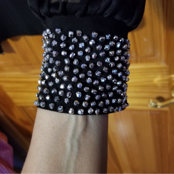 Fancy top sheer sleeves with rhinestones on cuffs - Picture 4 of 7